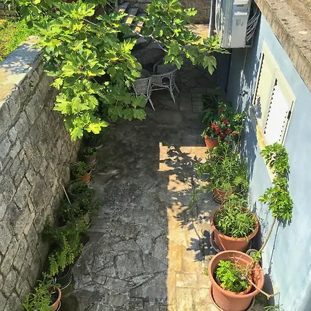 Apartment By The Sea - 14612 *