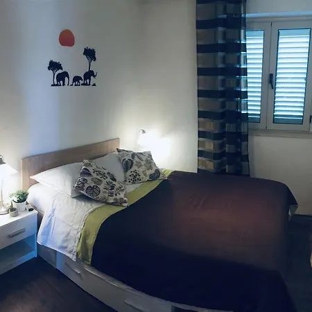 By The Sea - 14612 Apartment