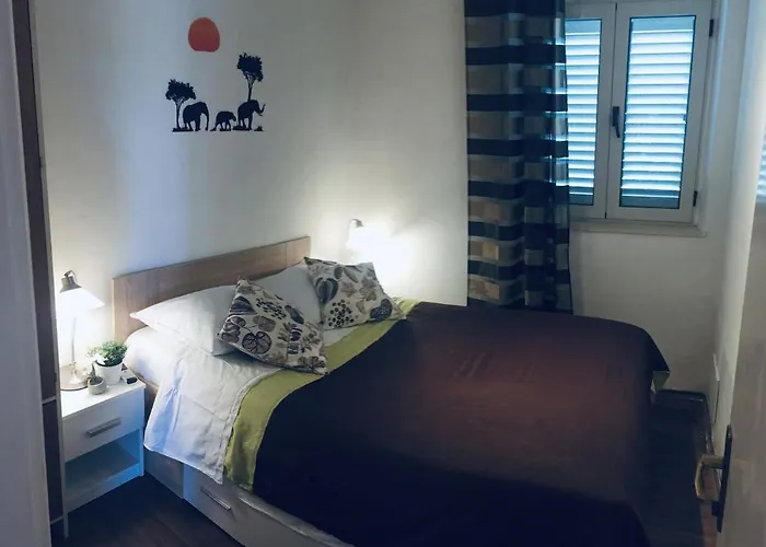 By The Sea - 14612 Apartment