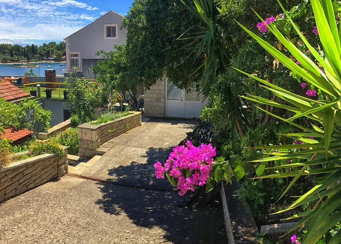 By The Sea - 14612 Korčula