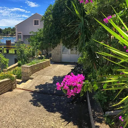 By The Sea - 14612 Korčula